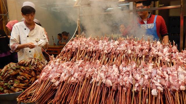 ng体育：中国“五大美食之都”你去过几个？还敢说自己是真正的吃货吗？(图4)