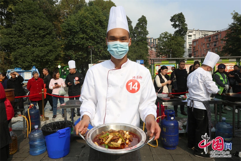 ng体育：美食做“媒”经济唱“戏” 都江堰“茅茅说食话”美食之旅完美收官(图2)