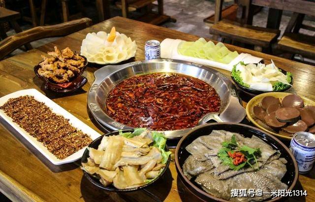 ng体育：中国十大代表美食让你一次尝遍中华美食的魅力！(图2)