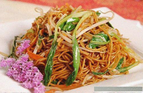 ng体育：老外评选中餐十大“灵魂美食”吃一餐比过节还开心！(图1)